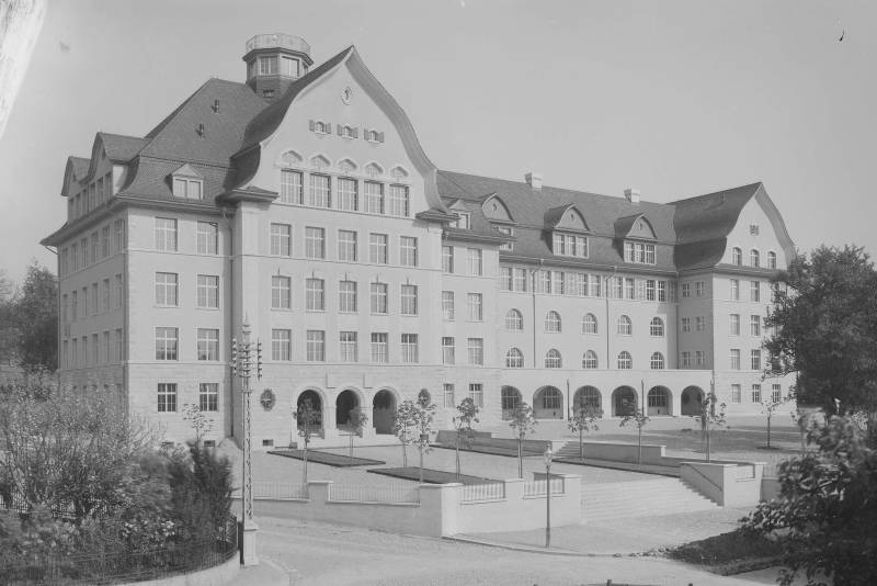 Projektfoto_Kantonsschule_Frauenfeld_1911-G-Walder.jpg